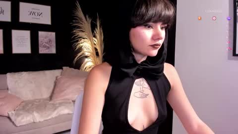 Lyn online show from 01/12/26, 06:46