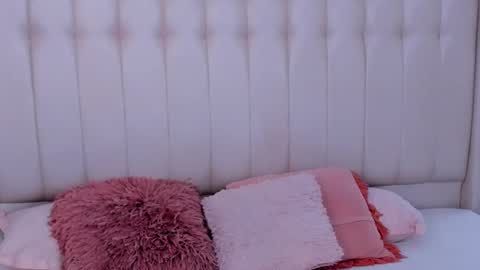 Lyn online show from 09/16/25, 11:22