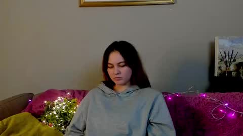 Snapshot of lynetteakey chatting on 12/06/24, 10:19 Alice online show from 12/06/24, 10:19