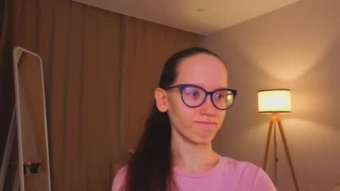 Sara online show from 02/26/26, 04:17