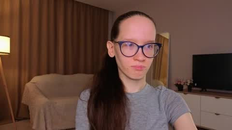 Sara online show from 04/09/26, 04:12