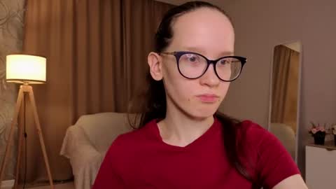 Sara online show from 04/18/26, 08:20