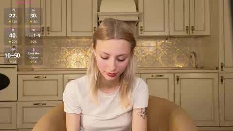 Hello there Im Eva3 Im new model here online show from 09/11/25, 03:23