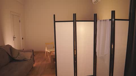  LYNN  online show from 10/21/25, 06:25