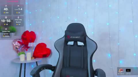 Lynn online show from 03/25/26, 01:11