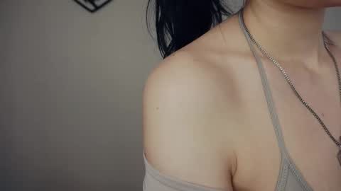 Snapshot of lynnabelow chatting on 02/17/25, 11:23 Elisabet but for you just Elie 4 online show from 02/17/25, 11:23