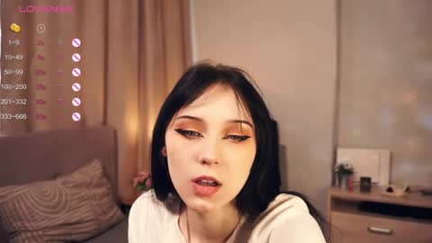 Snapshot of lynnabelow chatting on 02/25/25, 08:25 Elisabet but for you just Elie 4 online show from 02/25/25, 08:25