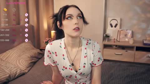 Snapshot of lynnabelow chatting on 02/26/25, 08:04 Elisabet but for you just Elie 4 online show from 02/26/25, 08:04