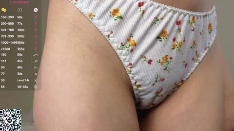 Lola online show from 02/06/25, 08:34