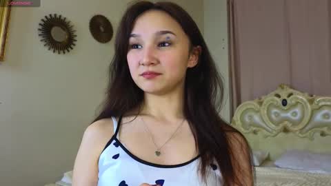 Lola online show from 02/20/25, 05:40