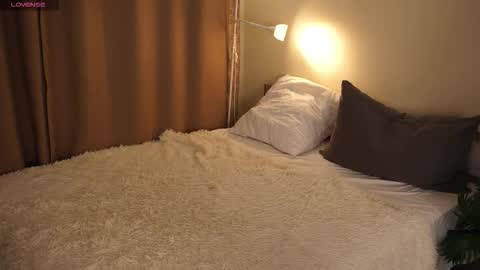 Lola online show from 02/25/26, 05:00