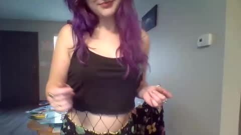 Lynn  online show from 02/19/26, 09:22