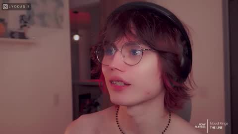 Lyodass online show from 03/26/26, 01:22