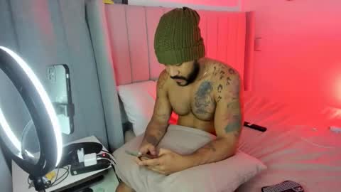 Lyon Dark online show from 01/11/26, 12:48