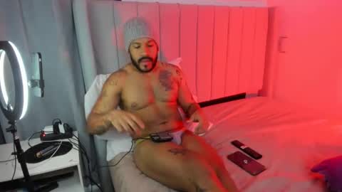 Lyon Dark online show from 01/12/26, 11:32