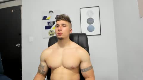 Snapshot of lyonel15 chatting on 12/24/24, 03:49 Lyonel online show from 12/24/24, 03:49