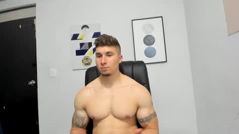 Snapshot of lyonel15 chatting on 12/27/24, 04:26 Lyonel online show from 12/27/24, 04:26