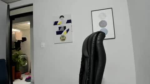 Snapshot of lyonel15 chatting on 03/05/25, 04:02 Lyonel online show from 03/05/25, 04:02