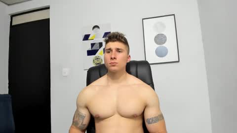 Snapshot of lyonel15 chatting on 03/07/25, 02:57 Lyonel online show from 03/07/25, 02:57