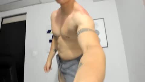 Snapshot of lyonel15 chatting on 03/08/25, 05:43 Lyonel online show from 03/08/25, 05:43