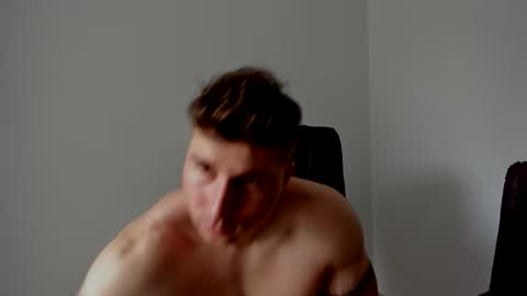 Snapshot of lyonel15 chatting on 01/12/26, 04:56 Lyonel online show from 01/12/26, 04:56