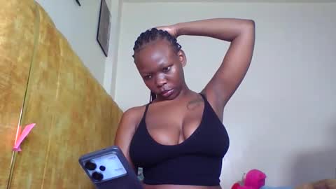 Snapshot of lyra102 chatting on 09/26/25, 09:24 Lyra online show from 09/26/25, 09:24