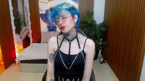 lyra_tay online show from 03/10/26, 08:14