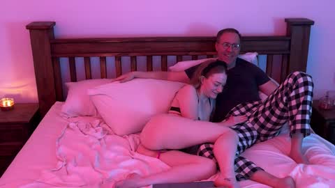 Mars and Venus online show from 02/25/26, 03:38