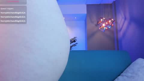 Lyssa  Everyday From 0700 to 1630 Col Time online show from 02/05/25, 05:31