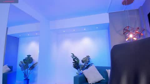 Lyssa  Everyday From 0700 to 1630 Col Time online show from 10/30/25, 01:45