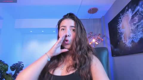 Lyssa  Everyday From 0700 to 1630 Col Time online show from 11/04/25, 03:44