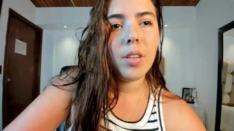 Lyssa  Everyday From 0700 to 1630 Col Time online show from 11/06/25, 01:45