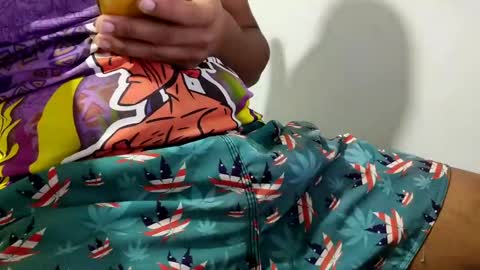 m0ren01995 online show from 11/14/25, 10:25