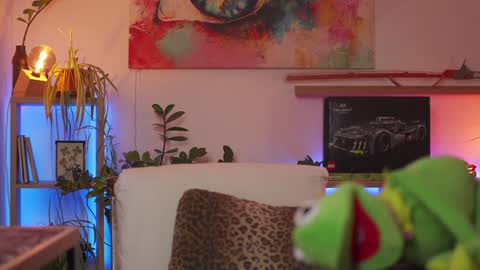 M1A  Dddy online show from 12/10/24, 08:38