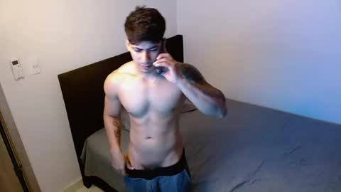 Snapshot of m1chaelx_ chatting on 05/01/26, 03:44 MICHAEL online show from 05/01/26, 03:44