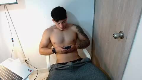 Snapshot of m1chaelx_ chatting on 05/07/26, 03:01 MICHAEL online show from 05/07/26, 03:01