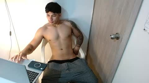 Snapshot of m1chaelx_ chatting on 05/08/26, 03:17 MICHAEL online show from 05/08/26, 03:17
