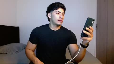 Snapshot of m1chaelx_ chatting on 06/08/26, 01:28 MICHAEL online show from 06/08/26, 01:28