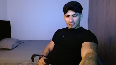 Snapshot of m1chaelx_ chatting on 07/19/26, 03:32 MICHAEL online show from 07/19/26, 03:32