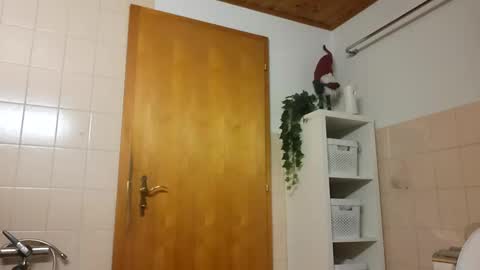 Fucklover online show from 12/27/24, 05:05