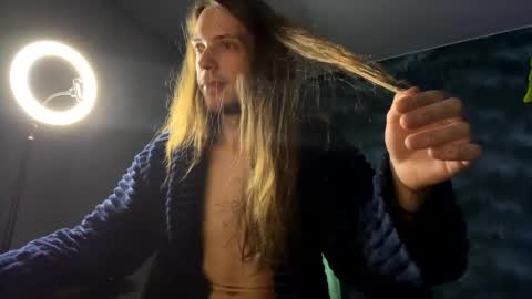 Snapshot of m1shq chatting on 12/07/24, 05:15 m1shq online show from 12/07/24, 05:15