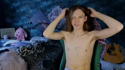 Snapshot of m1shq chatting on 09/14/25, 03:00 m1shq online show from 09/14/25, 03:00