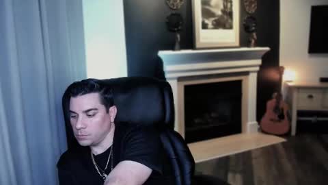 m4ck online show from 11/10/25, 08:24