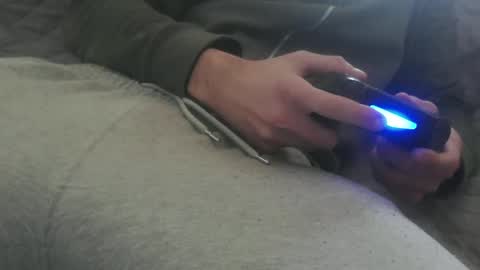 m4dh4tter24 online show from 12/26/24, 10:37