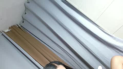 Snapshot of m4dis0nxxxx chatting on 12/13/25, 08:14 maddison online show from 12/13/25, 08:14