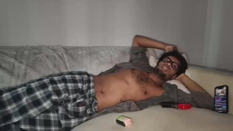 Snapshot of m_d_fl chatting on 02/04/26, 03:51 MD online show from 02/04/26, 03:51