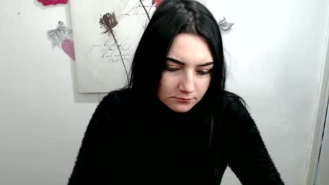 m_i_k_i_ online show from 02/21/26, 10:49