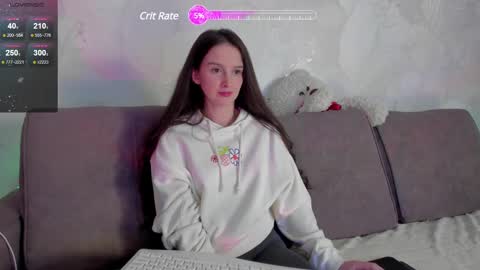 Snapshot of m_o_o_n_l_i_g_h_t chatting on 02/17/25, 11:13 moon light online show from 02/17/25, 11:13