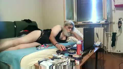 Snapshot of maax1970to chatting on 09/11/25, 10:37 maax1970 online show from 09/11/25, 10:37