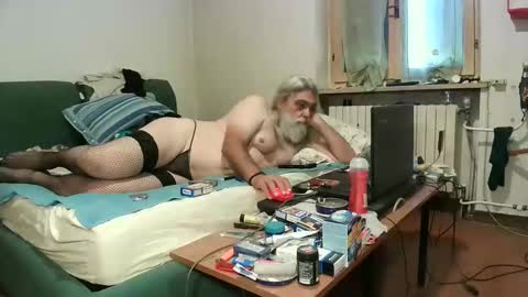 Snapshot of maax1970to chatting on 10/05/25, 09:29 maax1970 online show from 10/05/25, 09:29